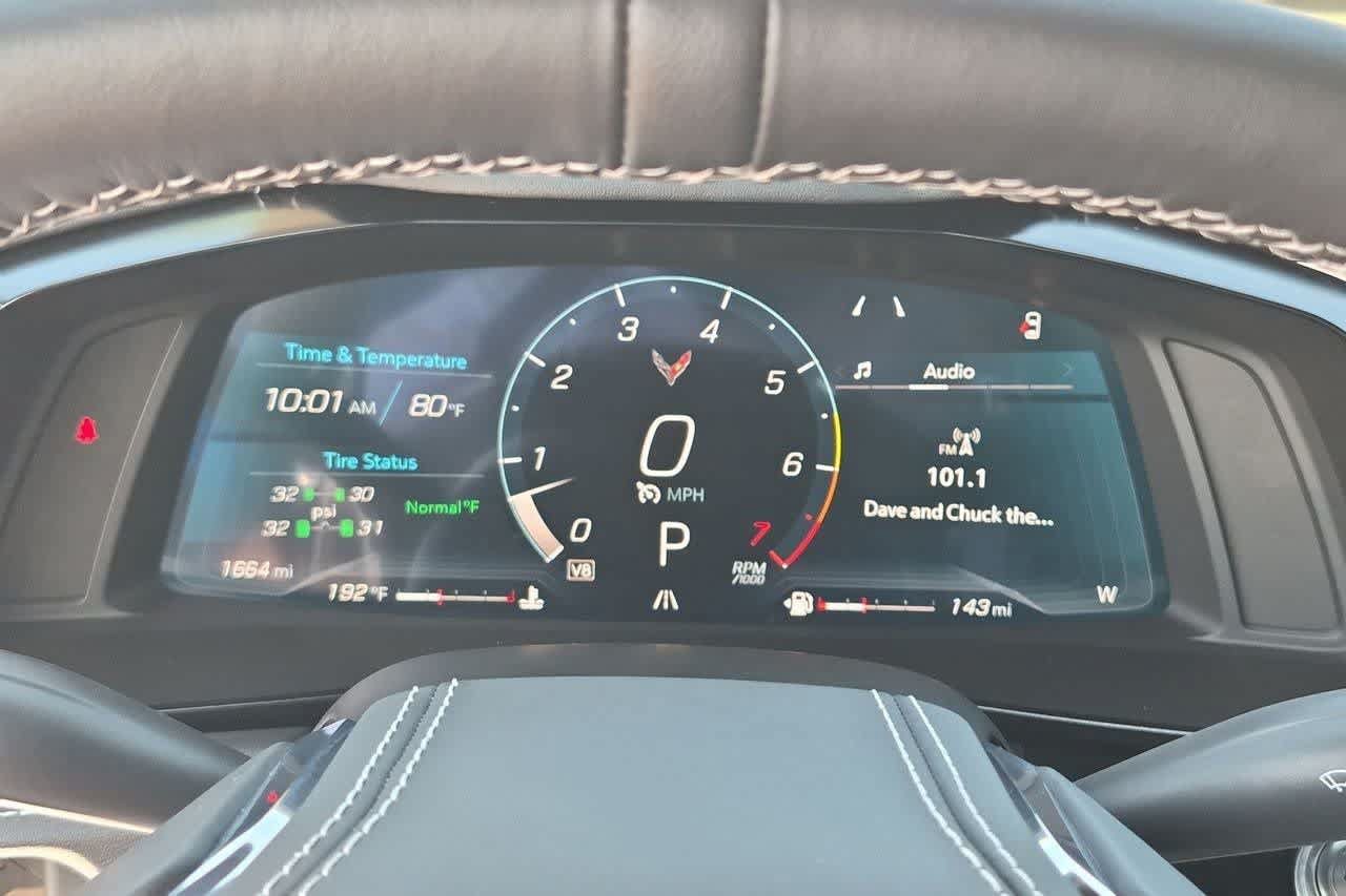 Used 2025 Chevrolet Corvette Stingray Preferred Cpe w/ 2LT RWD image 28