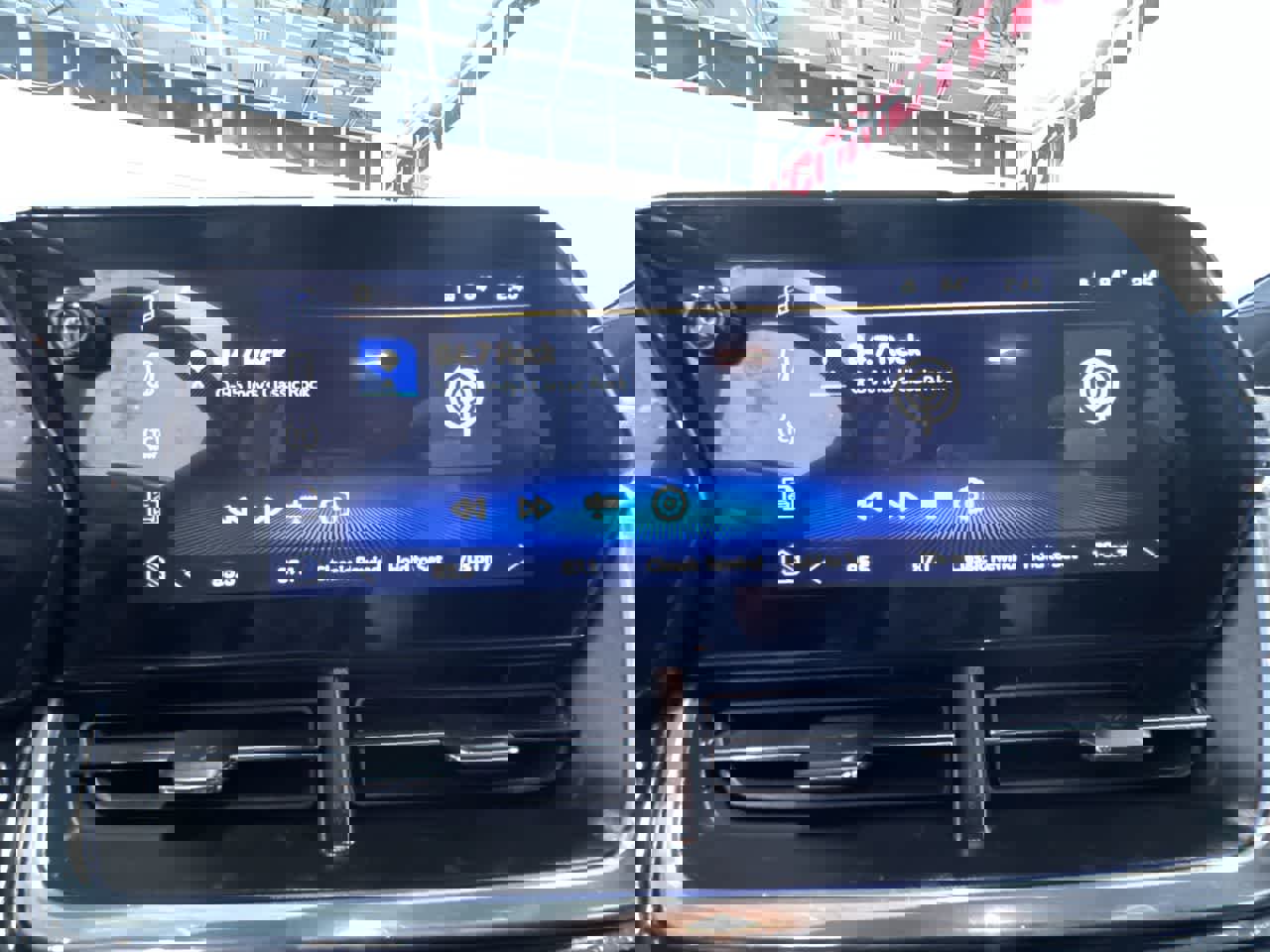 Used 2025 Chevrolet Trax RS w/ Sunroof Package image 25