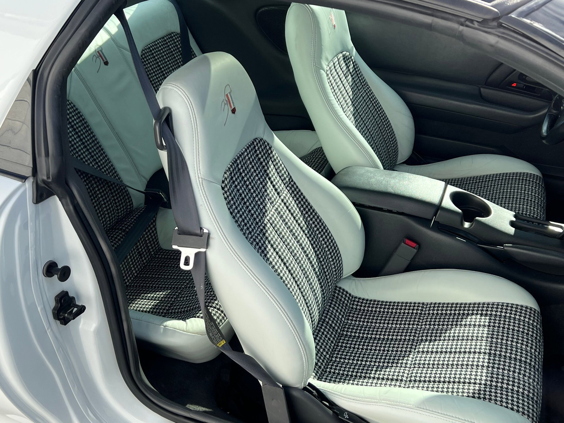 Used 1997 Chevrolet Camaro Z28 w/ Preferred Equipment Group 2 image 15