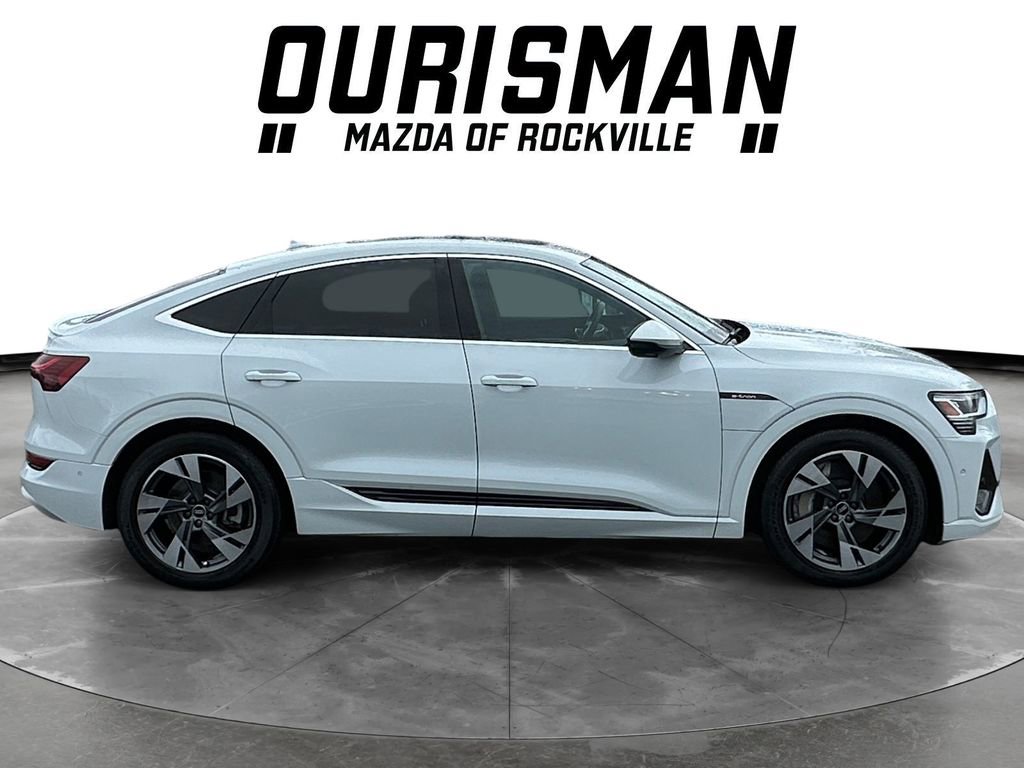 Used 2022 Audi e-tron Premium Plus w/ Premium Plus Package image 7