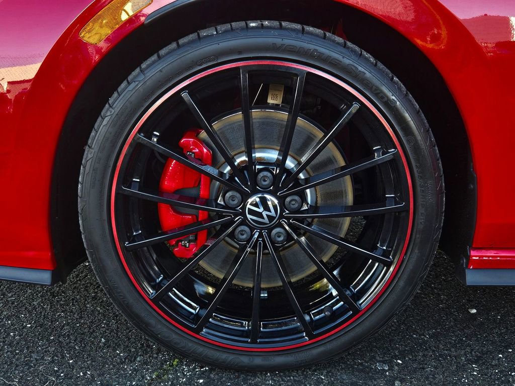 Used 2023 Volkswagen GTI 40th Anniversary Edition image 9