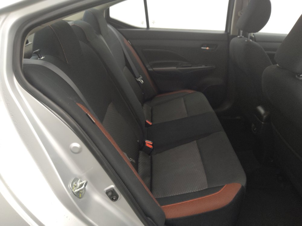 Used 2024 Nissan Versa SR FWD image 19