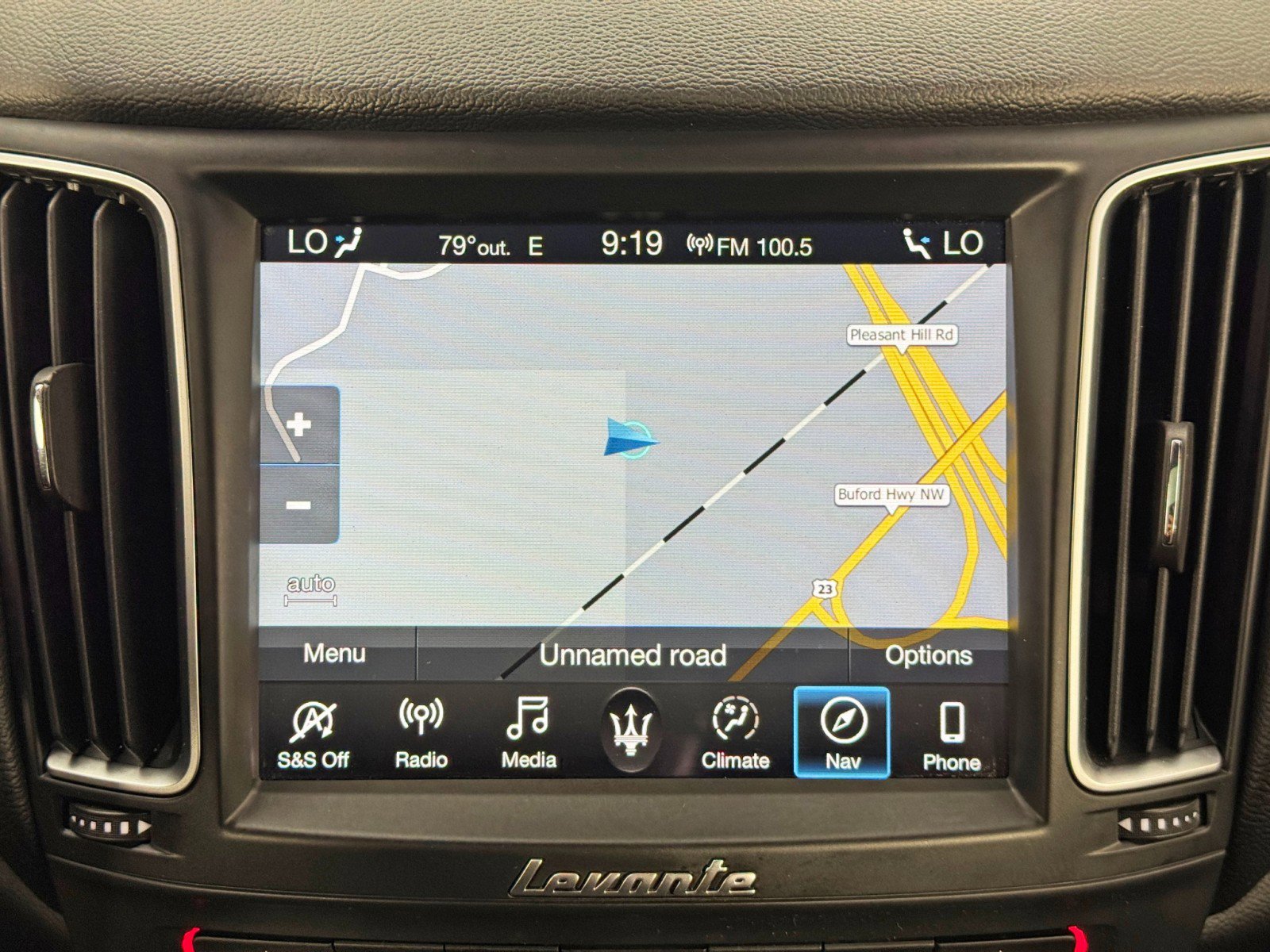 Used 2019 Maserati Levante image 25