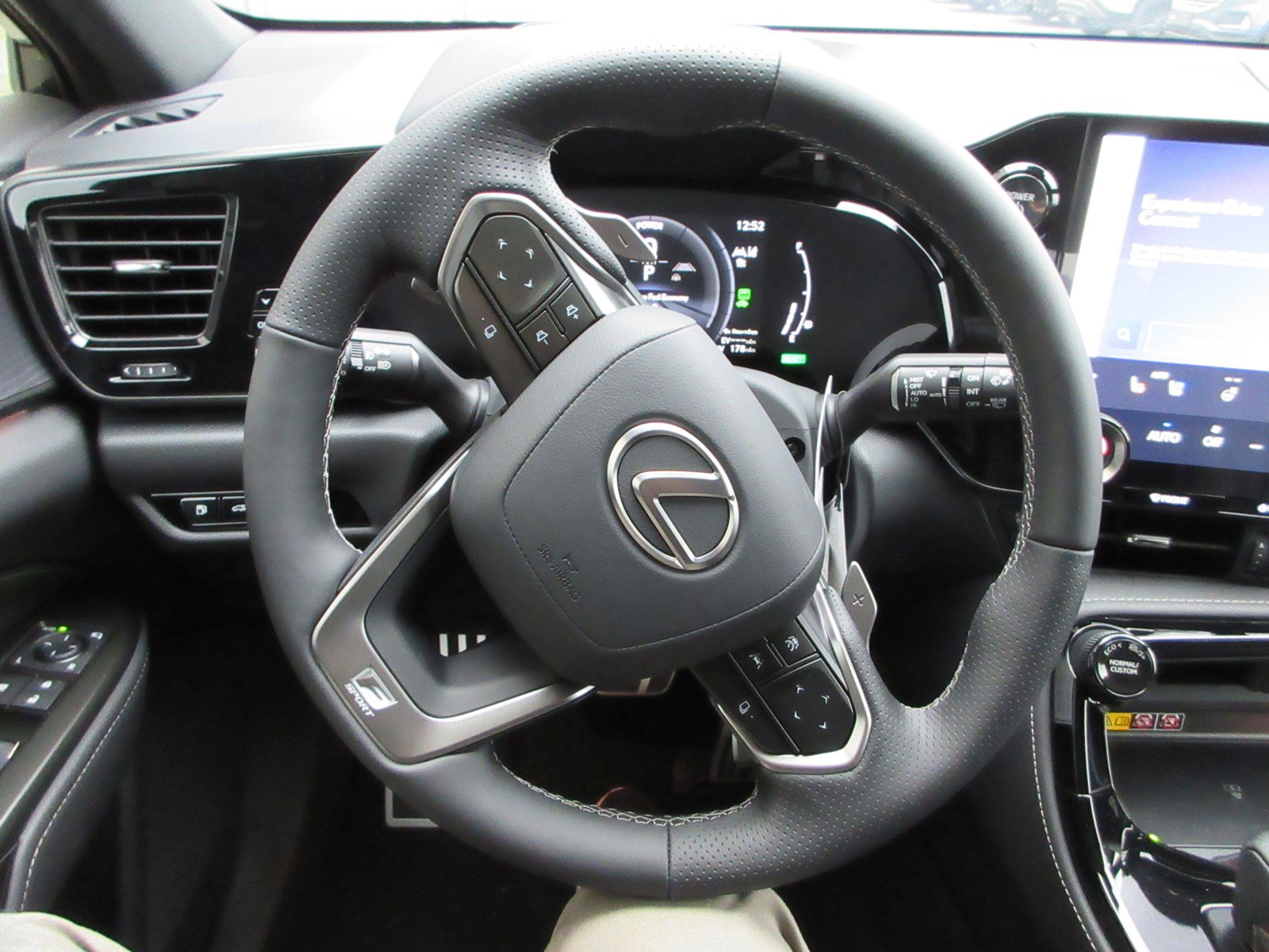 New 2026 Lexus NX 450h+ F Sport image 35