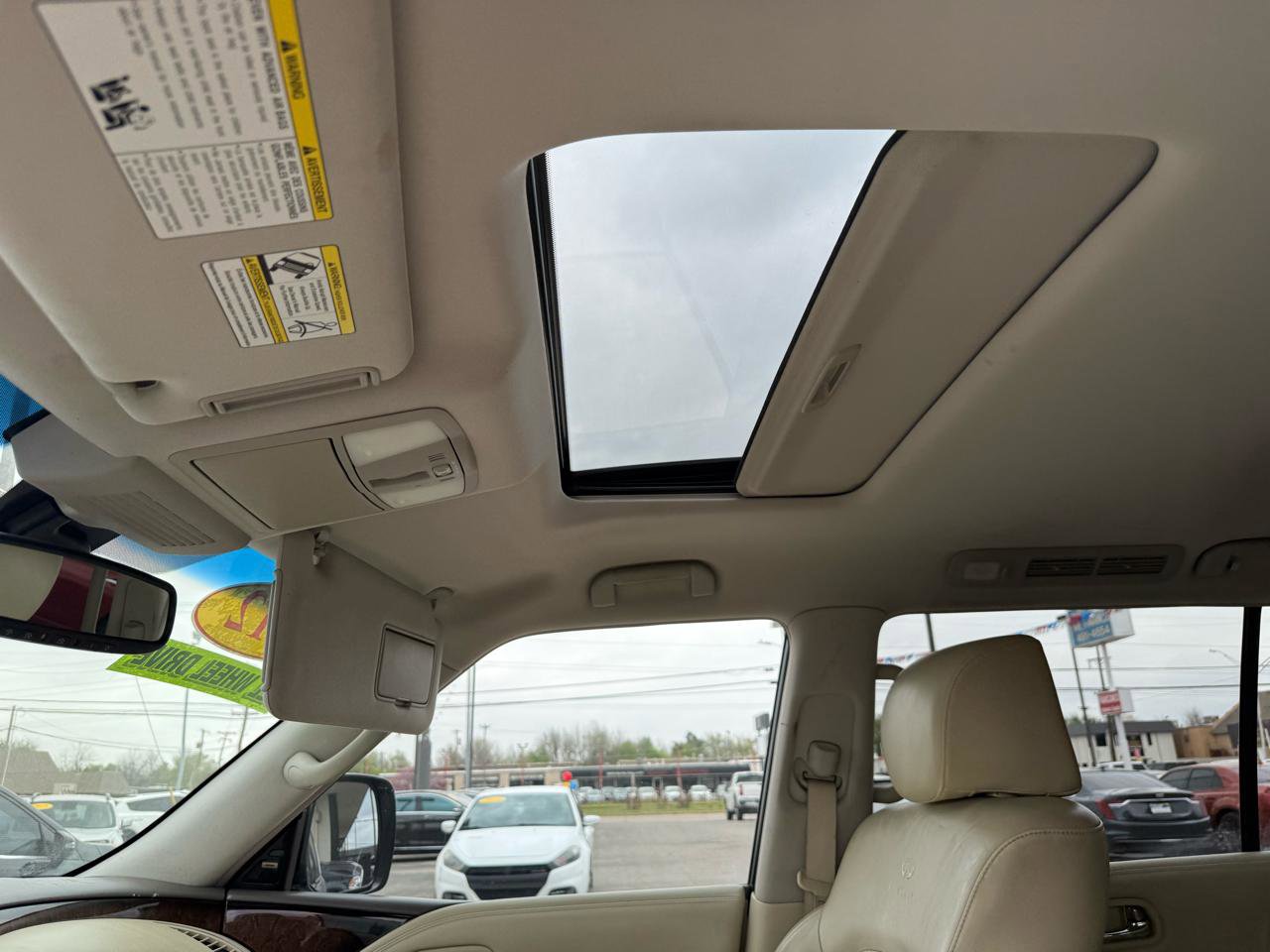 Used 2012 INFINITI QX56 4WD w/ Deluxe Touring Pkg image 31