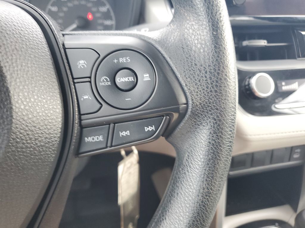 Used 2023 Toyota Corolla Cross L AWD/4WD image 20