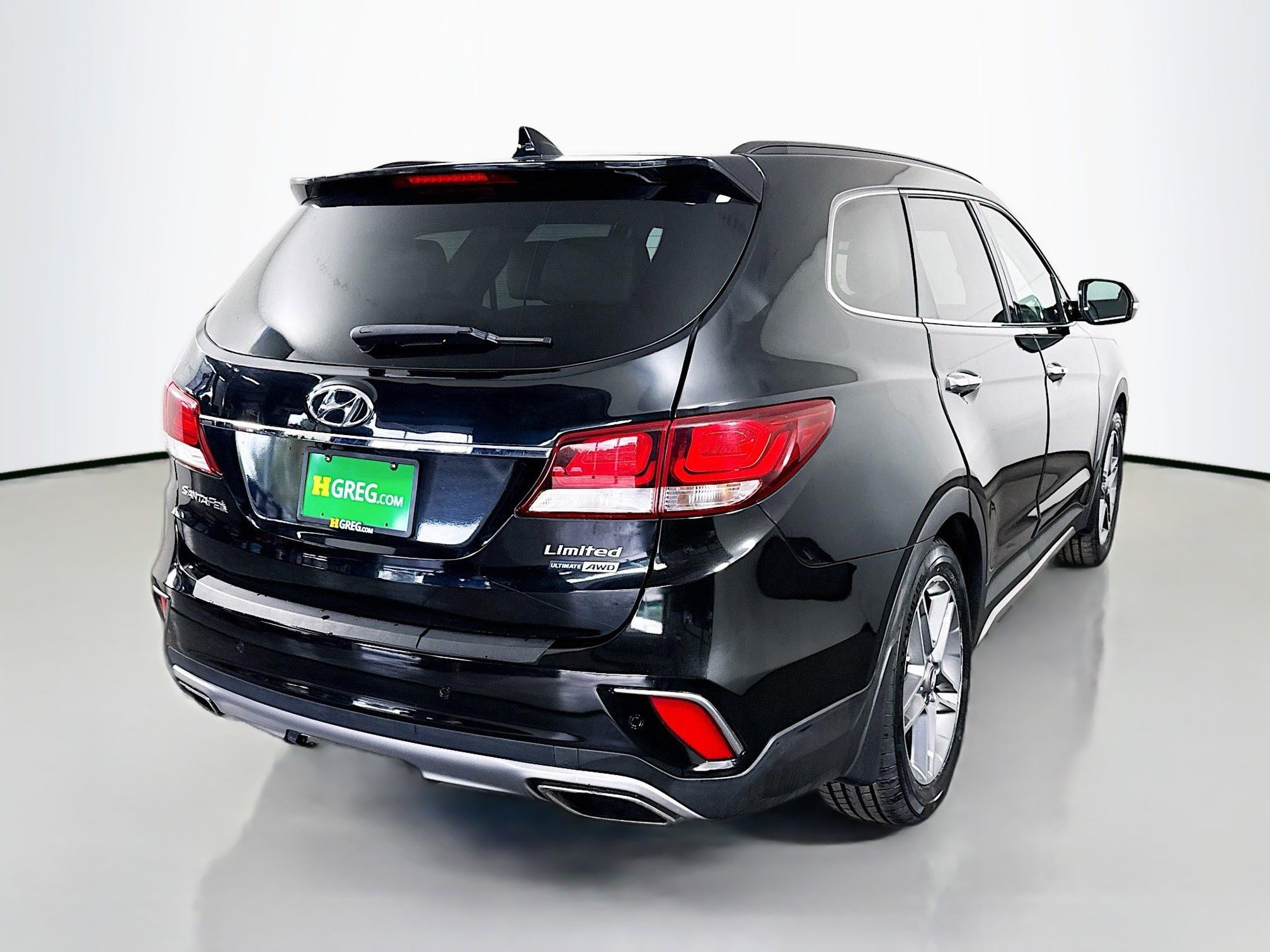 Used 2017 Hyundai Santa Fe Limited w/ Cargo Package image 10