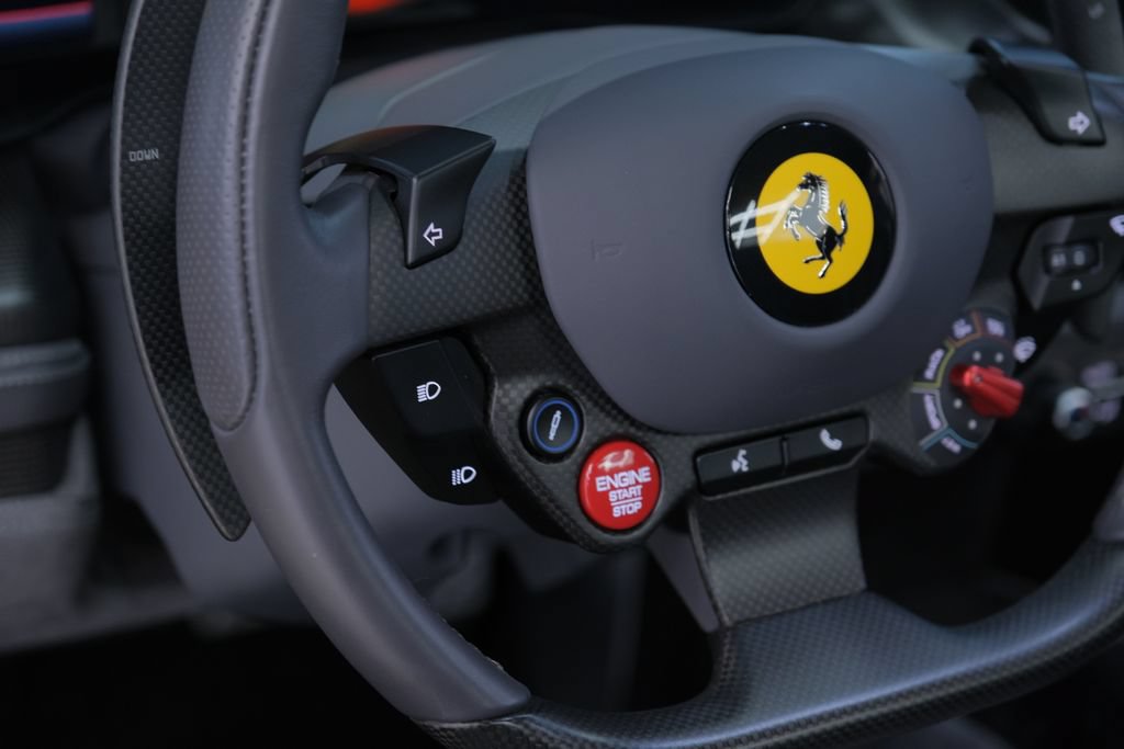 Used 2021 Ferrari F8 Tributo RWD image 44