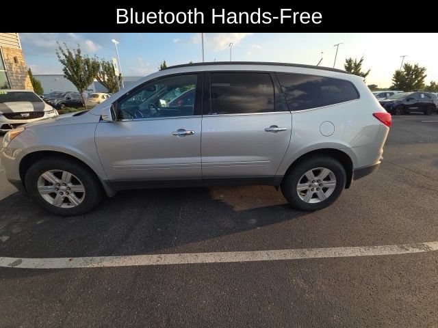 Used 2011 Chevrolet Traverse LT w/ Personal Connectivity Package FWD image 3