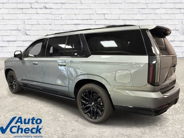 Used 2025 Cadillac Escalade ESV Sport Platinum w/ LPO, Floor Liner Package AWD/4WD image 3