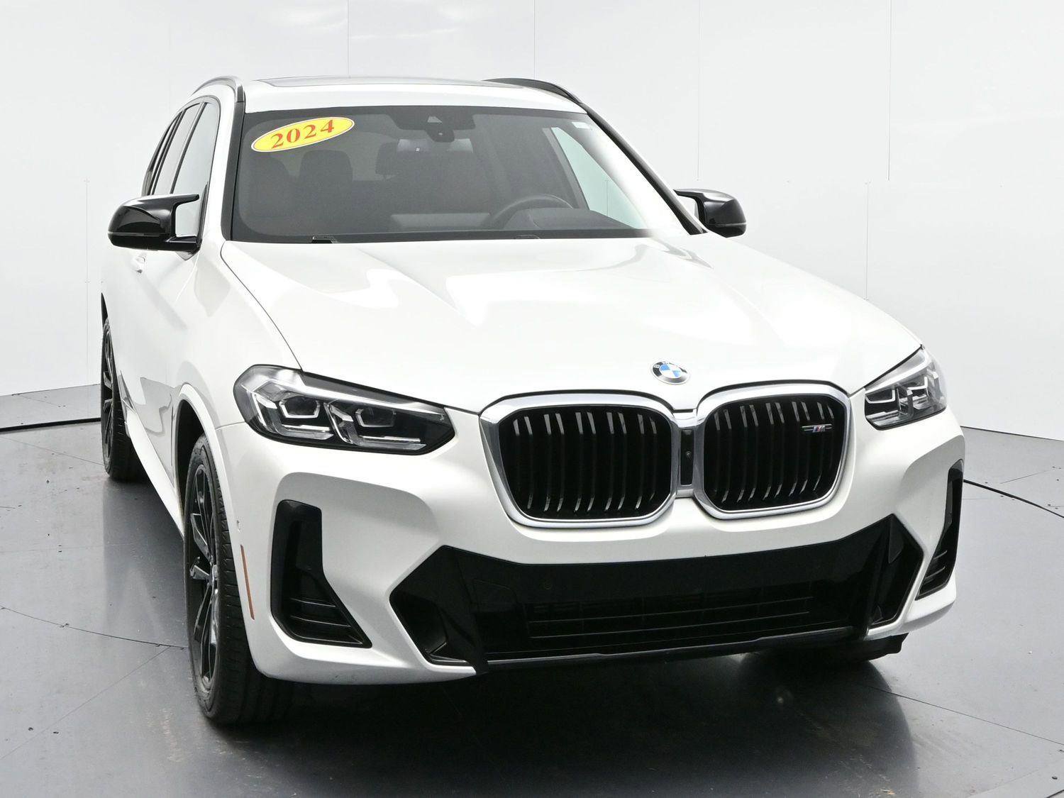 Used 2024 BMW X3 M40i w/ Premium Package image 2