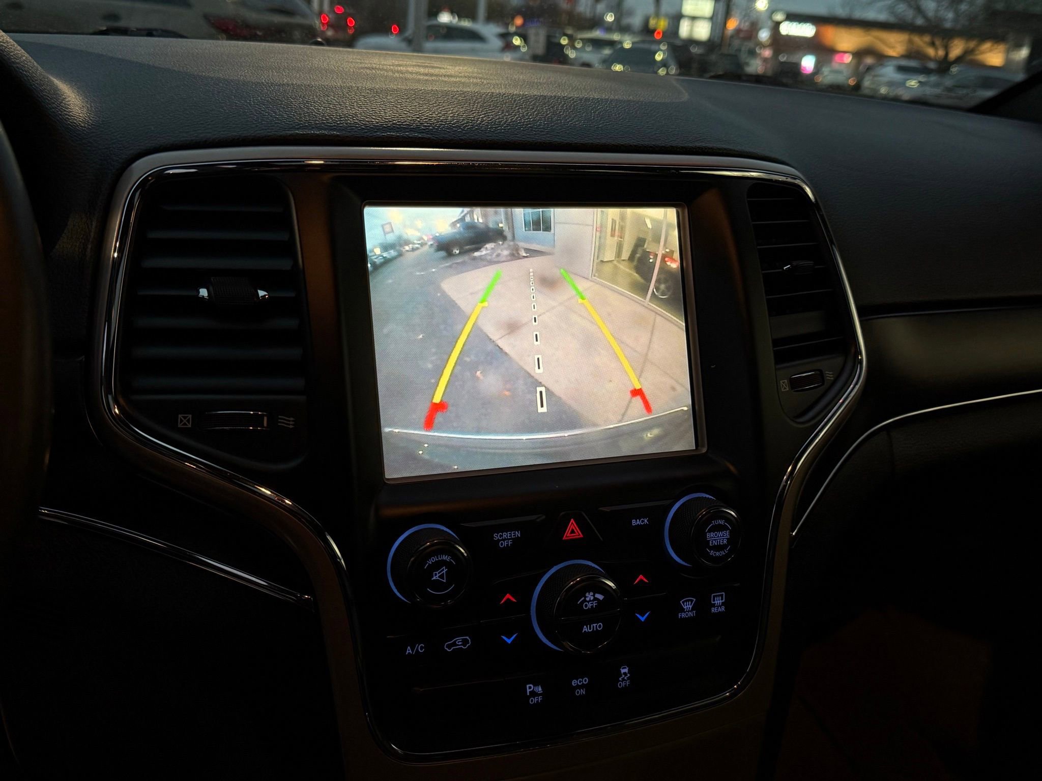 Used 2015 Jeep Grand Cherokee Limited image 49