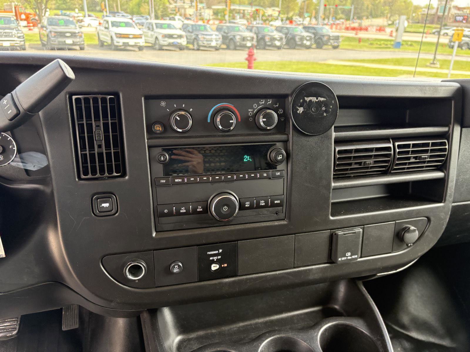 Used 2021 GMC Savana 2500 w/ Driver Convenience Package RWD image 7