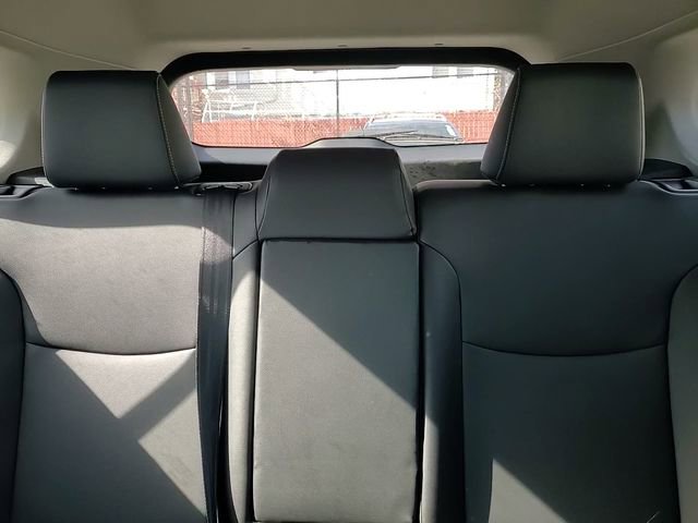 Certified 2025 Toyota Corolla Cross XLE image 21