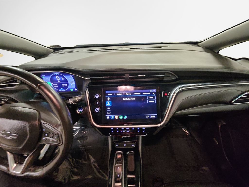 Used 2022 Chevrolet Bolt LT w/ Infotainment Package FWD image 23