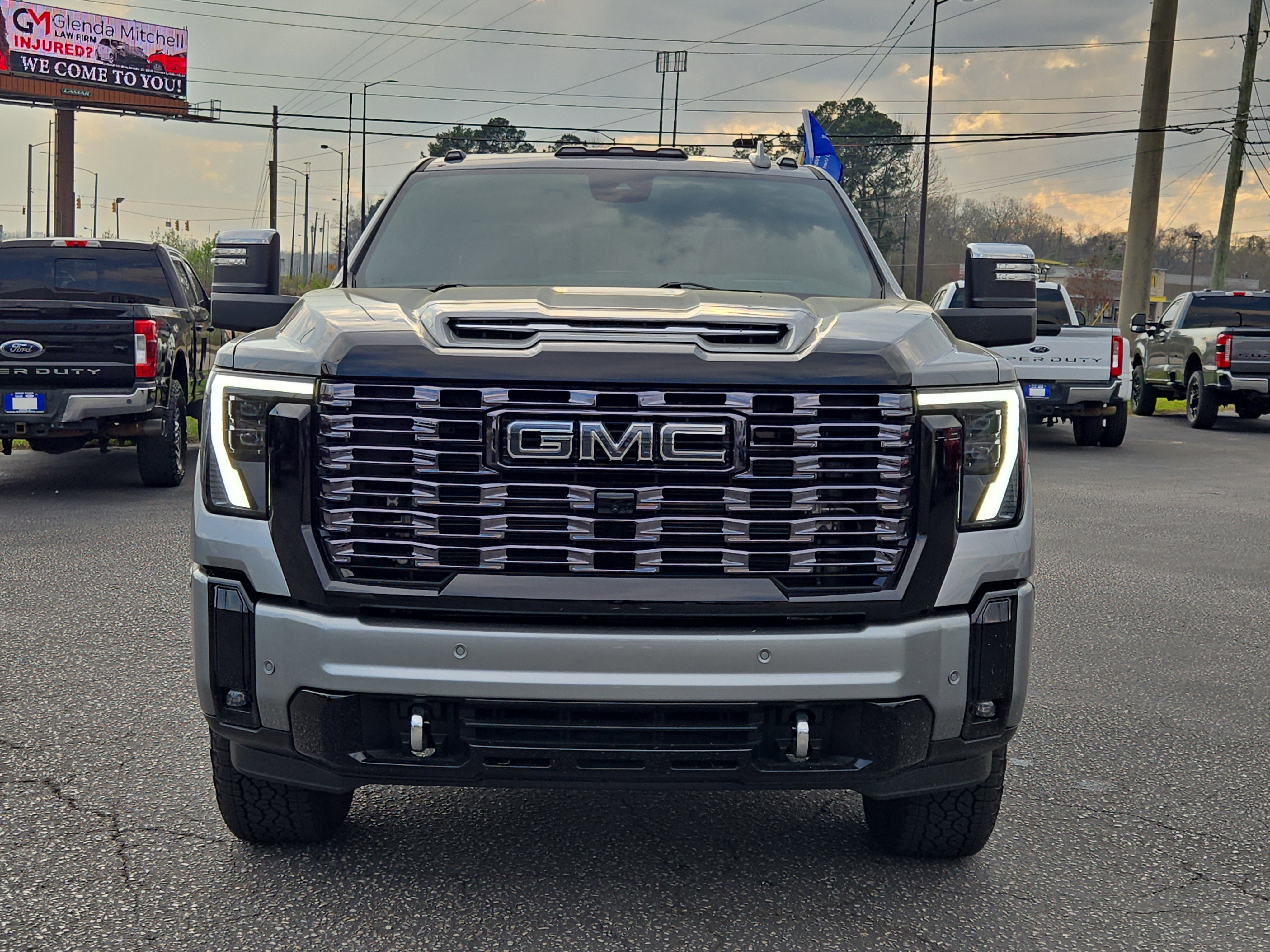 Used 2026 GMC Sierra 3500 Denali Ultimate image 3