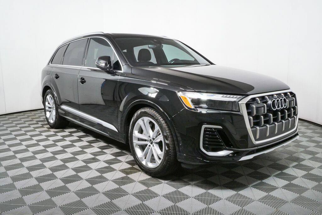 Used 2025 Audi Q7 3.0T Prestige
