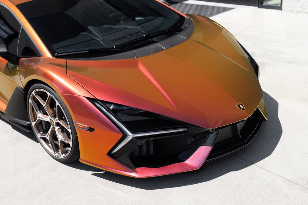 Used 2024 Lamborghini Revuelto AWD/4WD image 19
