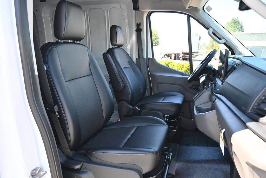 New 2026 Ford Transit 250 148 Medium Roof Extended AWD image 23