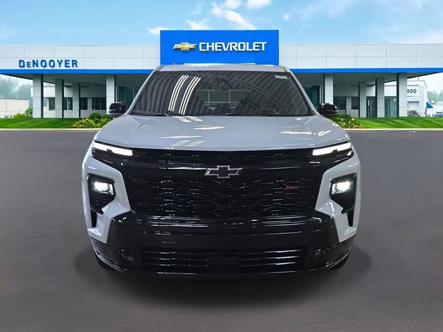 New 2026 Chevrolet Traverse RS w/ LPO, Floor Liner Package image 3