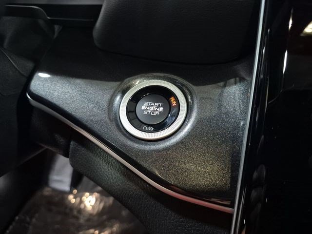 Used 2021 Jeep Grand Cherokee L Laredo AWD/4WD image 18