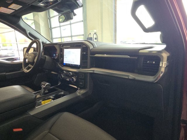 Used 2022 Ford Explorer Platinum w/ Equipment Group 601A AWD/4WD image 5