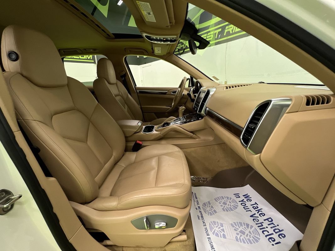 Used 2011 Porsche Cayenne S AWD/4WD image 28