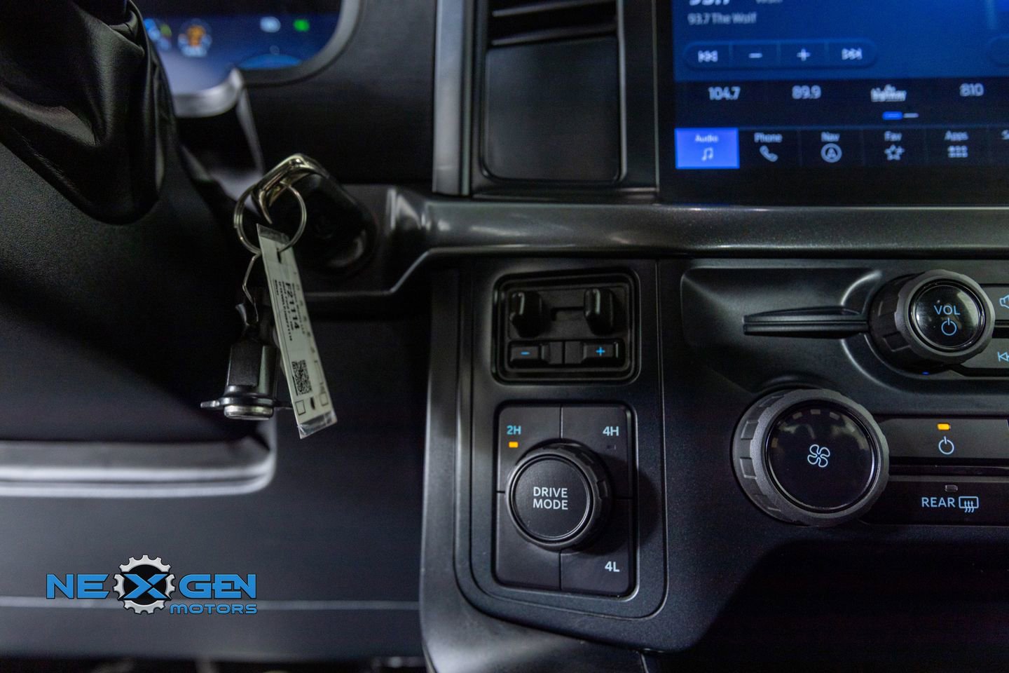 Used 2024 Ford F150 STX image 23