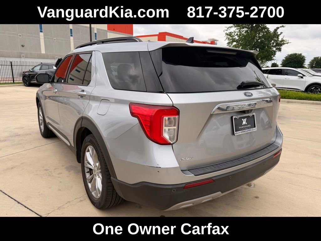 Used 2021 Ford Explorer XLT w/ Equipment Group 202A image 2