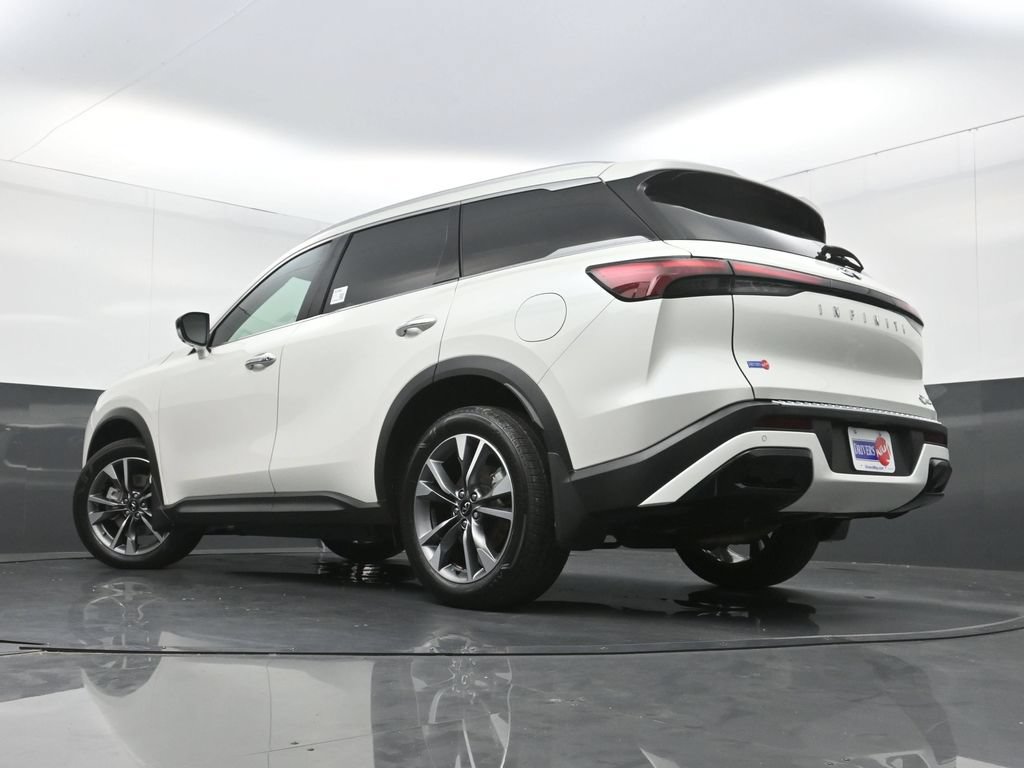 Used 2023 INFINITI QX60 Luxe w/ Performance Audio Package FWD image 33