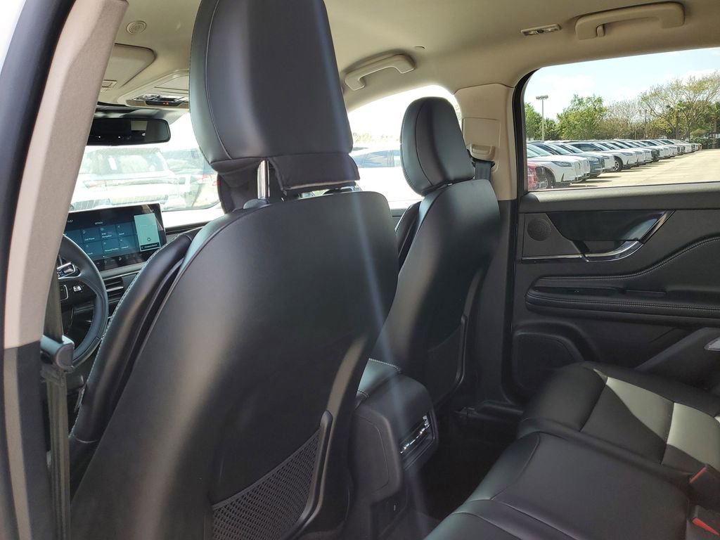 New 2026 Lincoln Corsair Premiere FWD image 10