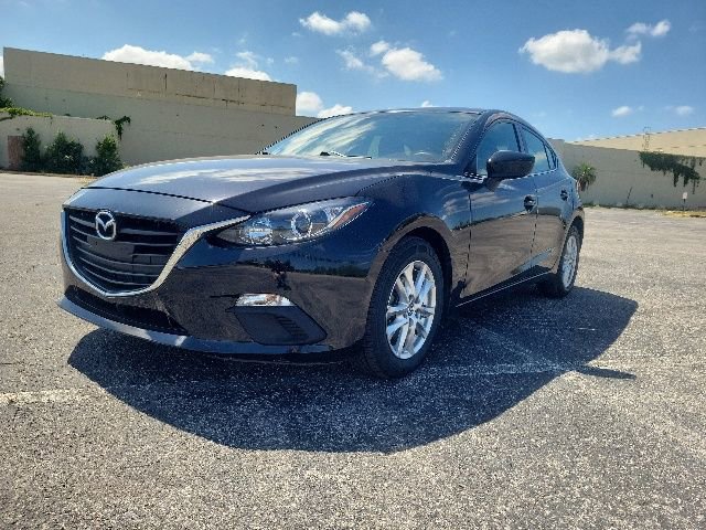 Used 2014 MAZDA MAZDA3 i Touring w/ Technology Package FWD image 2