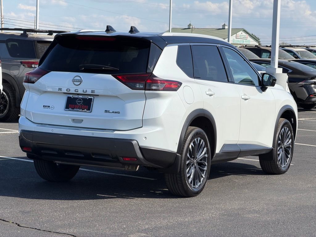 Used 2025 Nissan Rogue SL w/ Tech Package image 5
