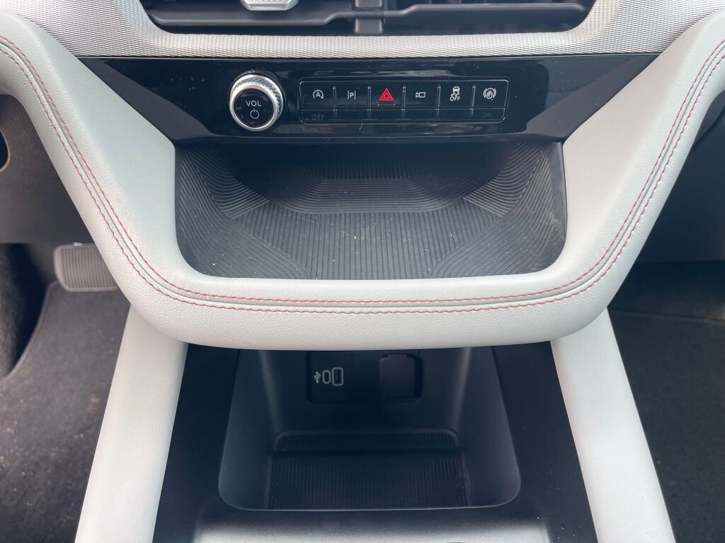 New 2026 Ford Explorer Active w/ Active Comfort Package image 14