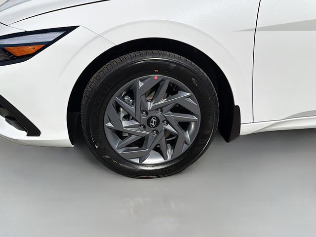 New 2026 Hyundai Elantra Blue image 30