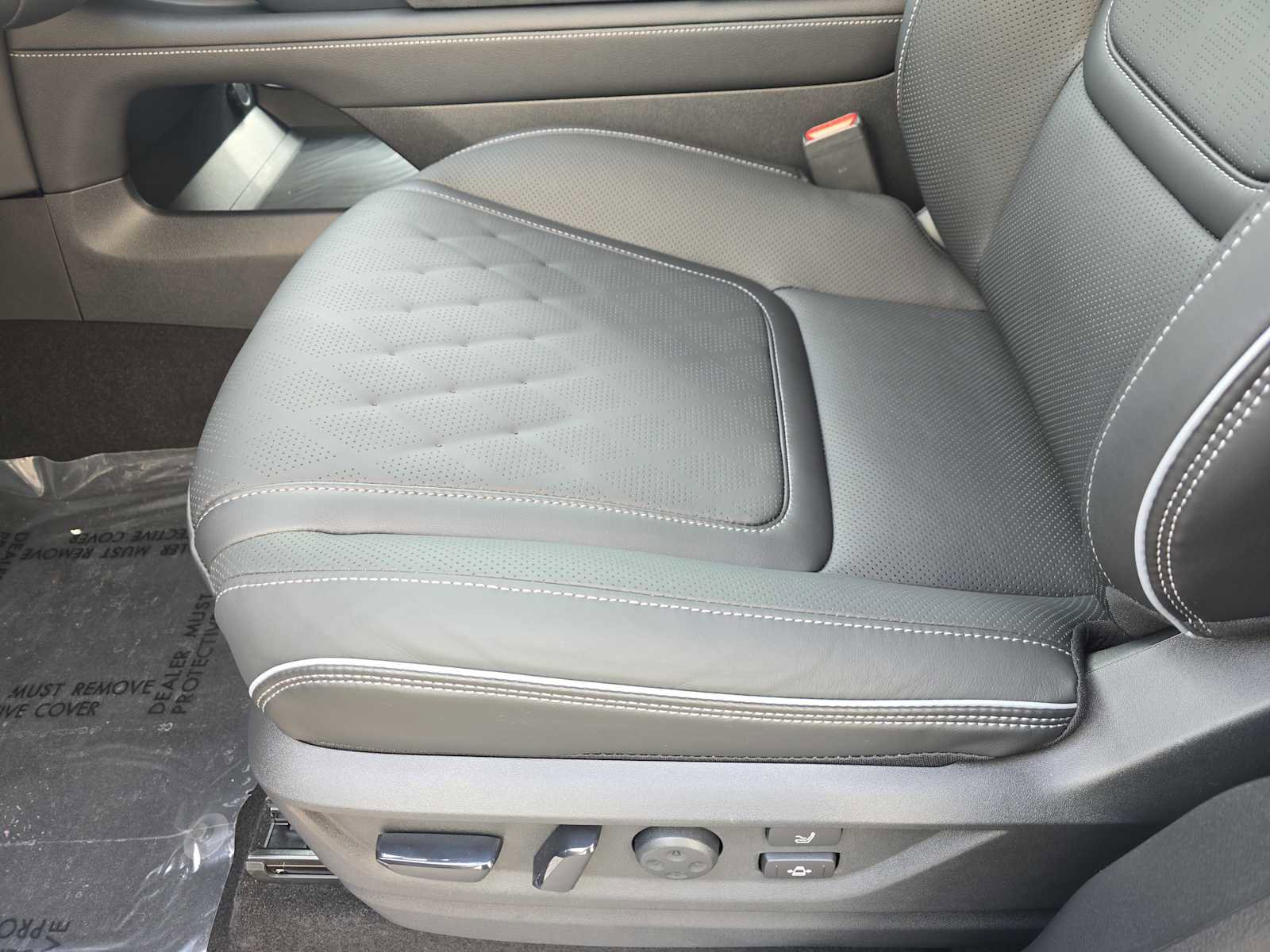 New 2026 INFINITI QX80 Autograph w/ Premium Cargo Package image 18