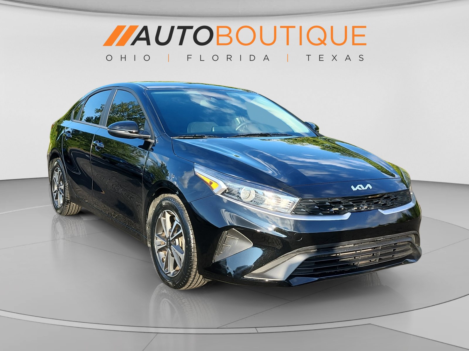 Used 2024 Kia Forte LXS w/ LXS Technology Package FWD image 7