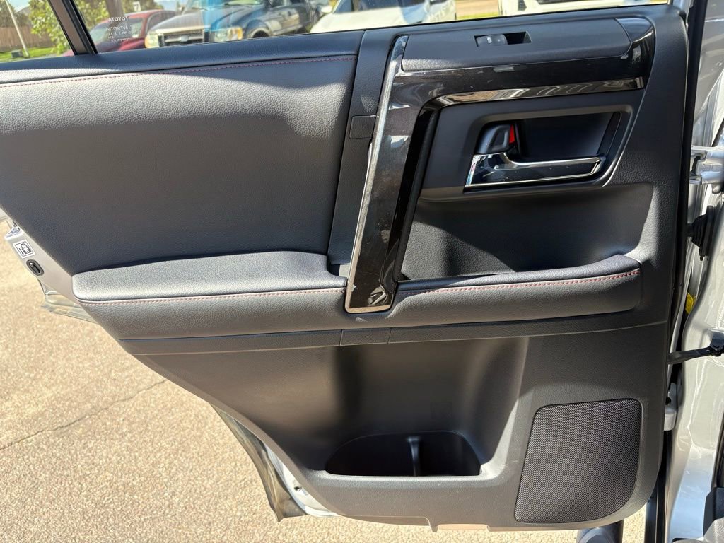 Used 2020 Toyota 4Runner TRD Off-Road image 32