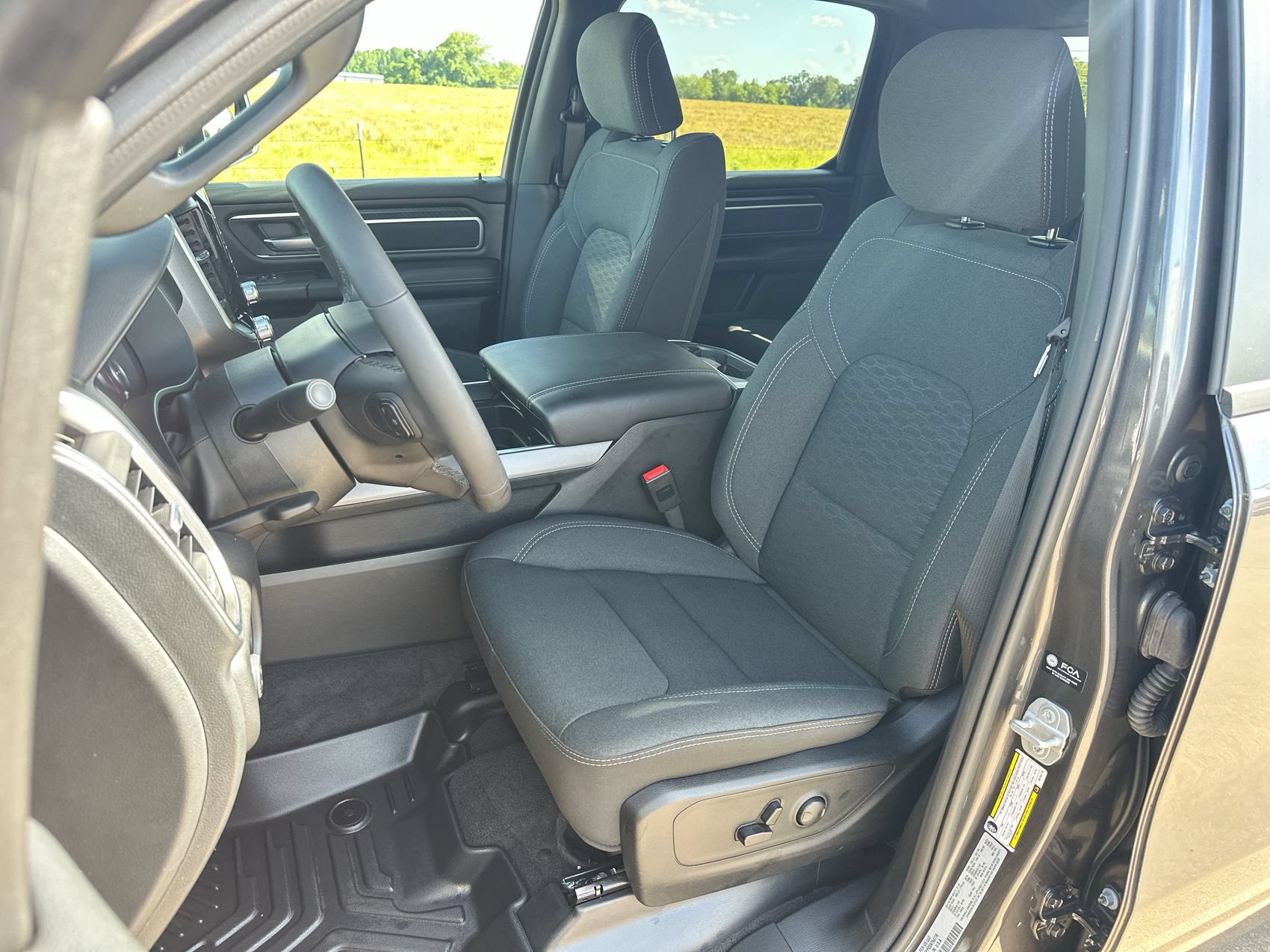 Used 2025 RAM 1500 Lone Star AWD/4WD image 11