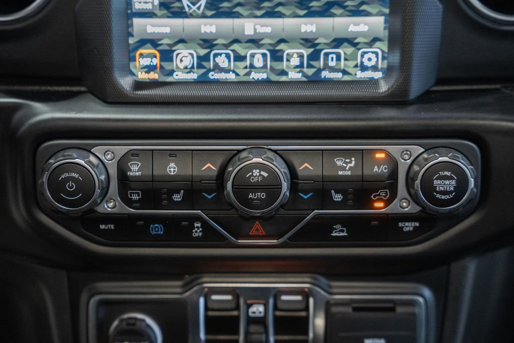 Used 2022 Jeep Wrangler Unlimited Rubicon 4xe w/ Cold Weather Group image 28