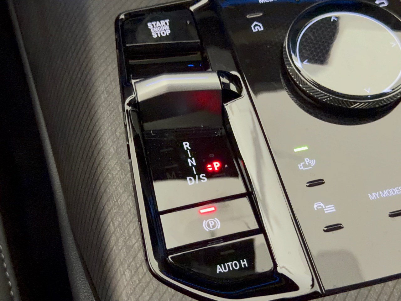 New 2027 BMW X1 xDrive28i AWD/4WD image 21