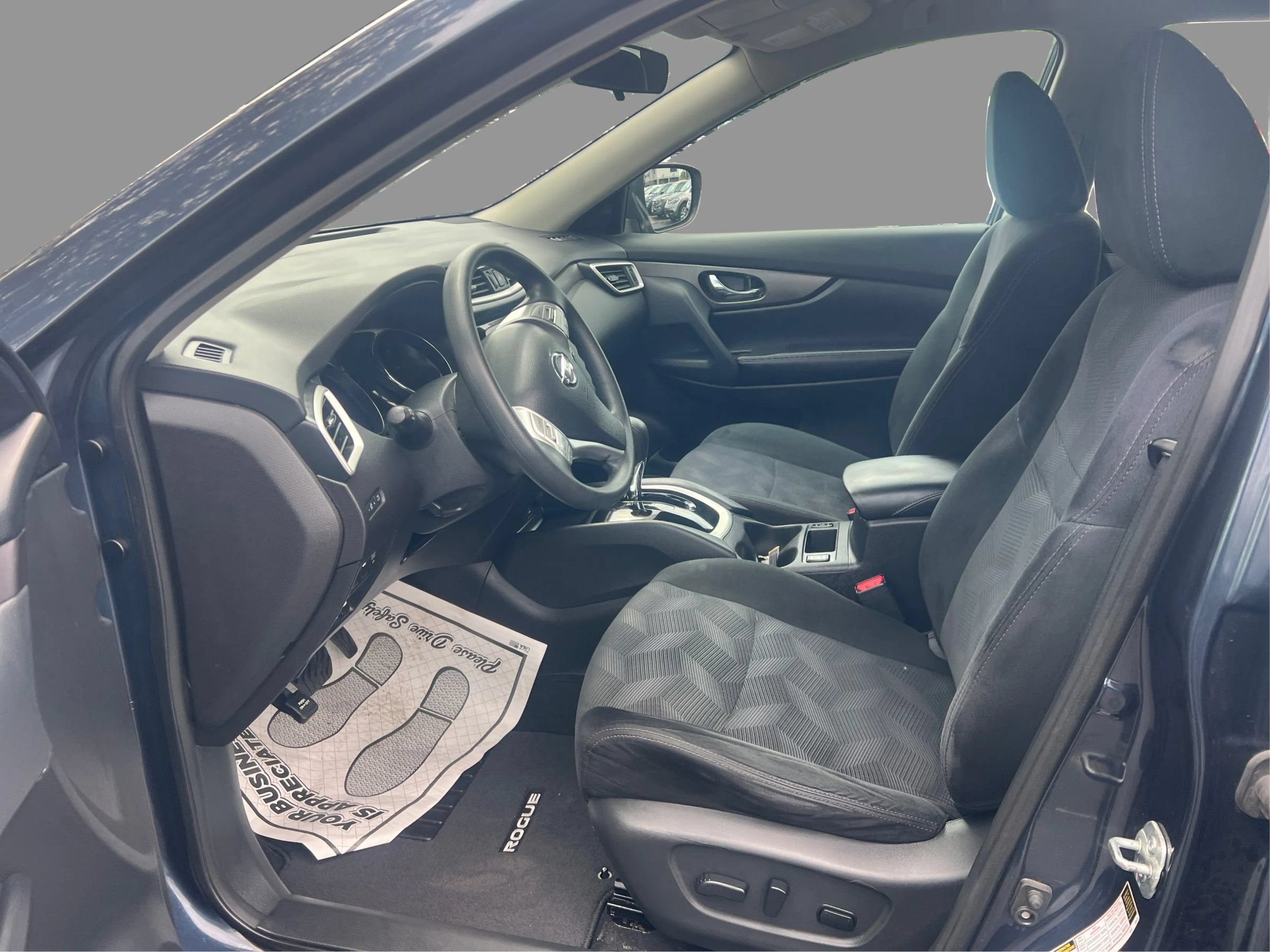 Used 2016 Nissan Rogue SV w/ SV Premium Package AWD/4WD image 10