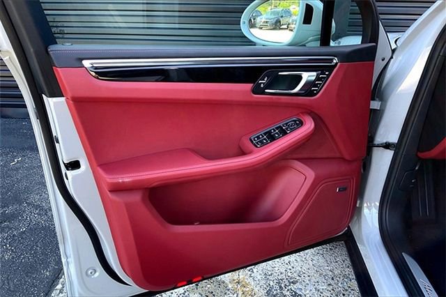 Certified 2026 Porsche Macan S image 26