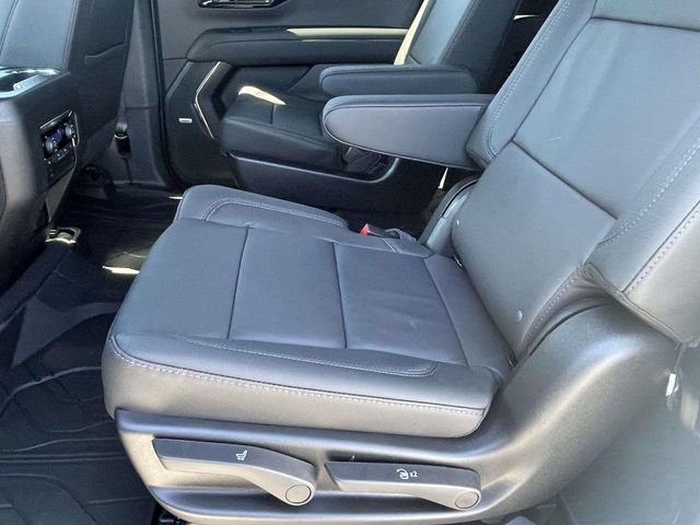 New 2026 Chevrolet Suburban LT w/ Comfort Package image 9