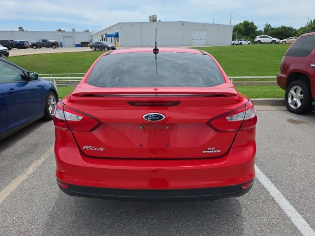 Used 2014 Ford Focus SE w/ Equipment Group 201A FWD image 4