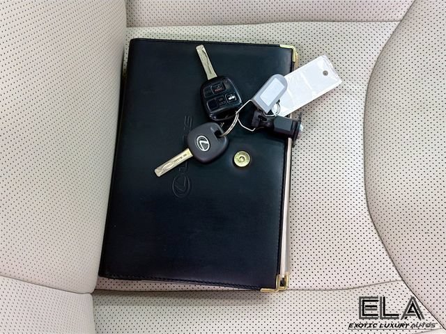 Used 2004 Lexus LS 430 RWD image 36
