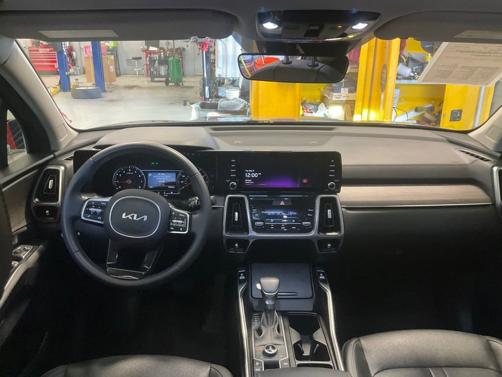 Used 2023 Kia Sorento X-Line EX AWD/4WD image 14