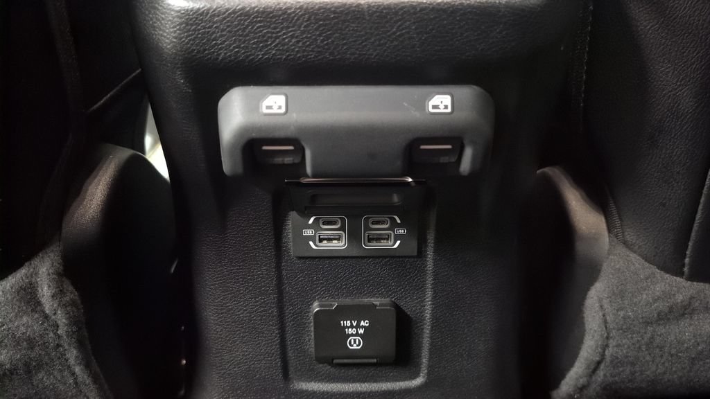 Used 2021 Jeep Wrangler Unlimited Sahara AWD/4WD image 19