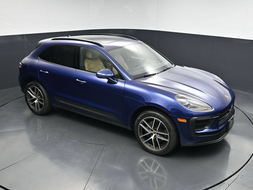 Used 2024 Porsche Macan AWD/4WD image 20