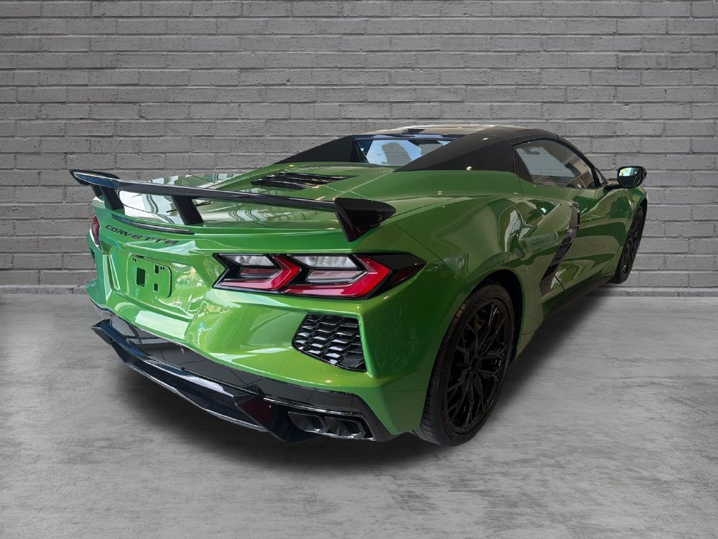 New 2027 Chevrolet Corvette Stingray Convertible w/ Z51 Performance Package RWD image 8